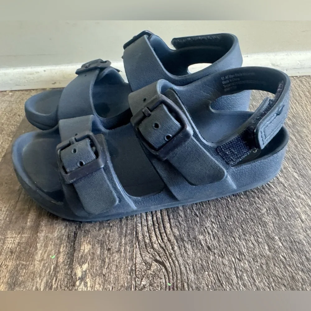 Cat‎ & Jack Ade Footbed Sandals play pool shoes boys 10